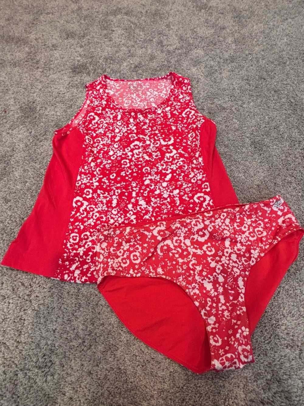 Coolibar 2 piece tankini with reversible bottom, coral and white UPF 50 size XL